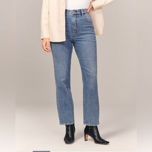 Abercrombie & Fitch Ankle Straight Ultra Highrise Curve Love Jeans